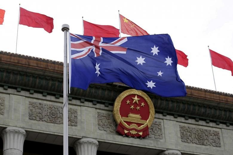Virus, mata-mata, dan anggur: Hubungan Australia-Tiongkok jatuh bebas