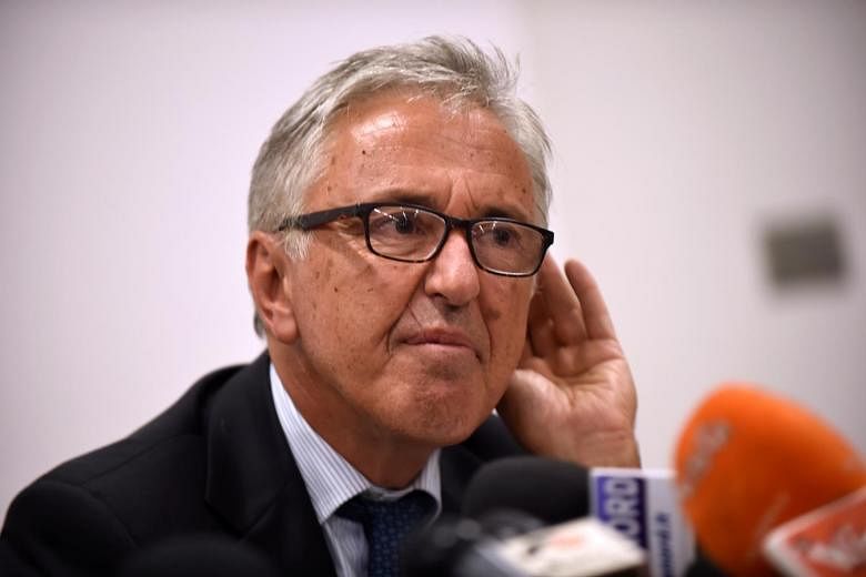 Penangkapan dilakukan dalam penyelidikan terkait dengan runtuhnya jembatan Genoa 2018