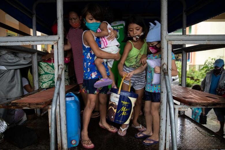 Setidaknya 1 tewas saat Topan Vamco menghantam pulau utama Filipina