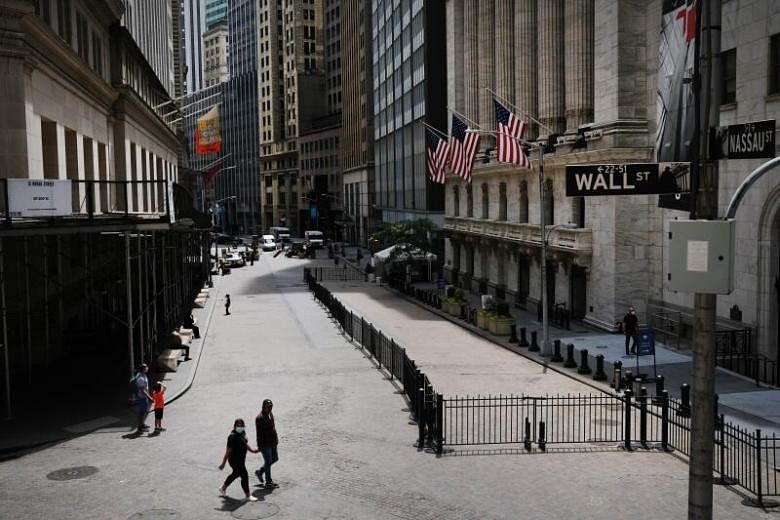Wall Street berakhir lebih tinggi dengan dorongan dari saham teknologi